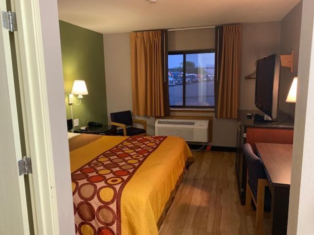 Hotel Super 8 By Wyndham West Memphis Esterno foto